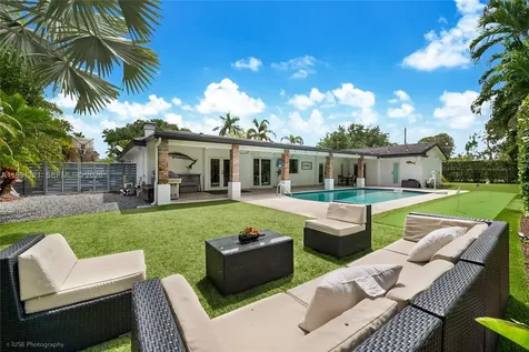 10330 SW 71st Avenue Pinecrest FL 33156