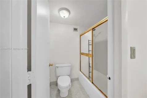 3800 S Ocean Drive Hollywood FL 33019