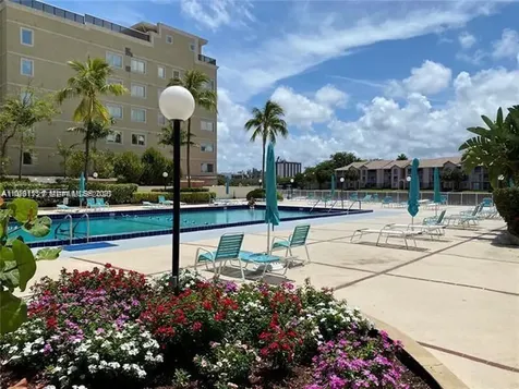 3800 S Ocean Drive Hollywood FL 33019