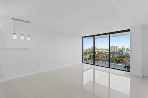 3675 N Country Club Drive Aventura FL 33180
