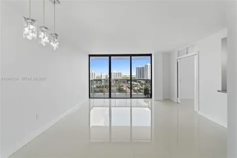 3675 N Country Club Drive Aventura FL 33180