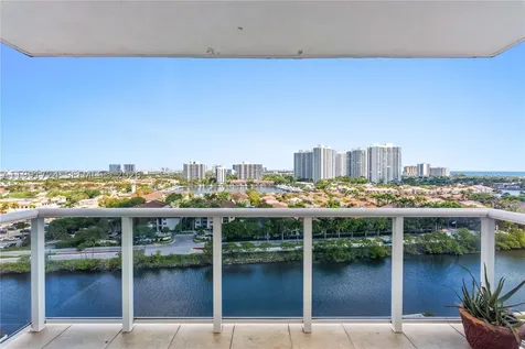 3675 N Country Club Drive Aventura FL 33180