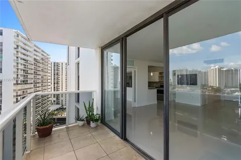 3675 N Country Club Drive Aventura FL 33180