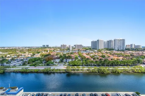 3675 N Country Club Drive Aventura FL 33180