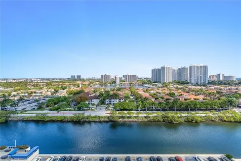 3675 N Country Club Drive Aventura FL 33180