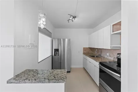3675 N Country Club Drive Aventura FL 33180