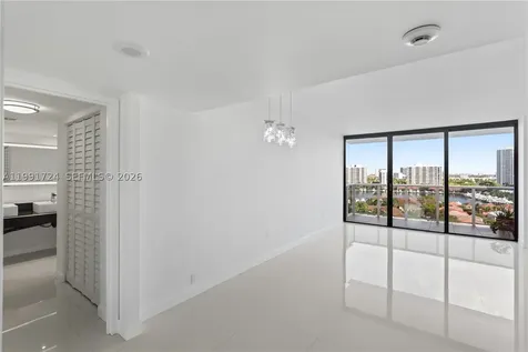 3675 N Country Club Drive Aventura FL 33180