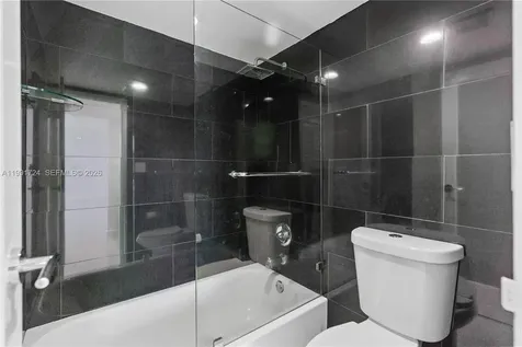 3675 N Country Club Drive Aventura FL 33180