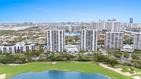 3675 N Country Club Drive Aventura FL 33180