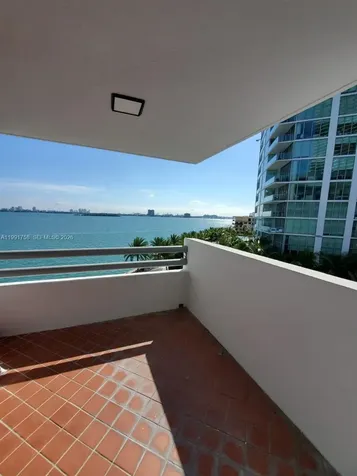 555 NE 30th Street Miami FL 33137-4350