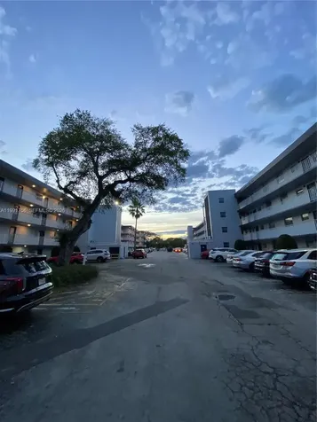 443 NE 195th Street Miami FL 33179