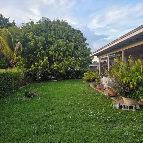 7104 SW 132nd Court Miami FL 33183