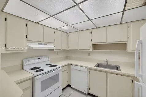3100 W Rolling Hills Circle Davie FL 33328