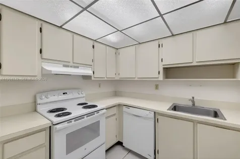 3100 W Rolling Hills Circle Davie FL 33328