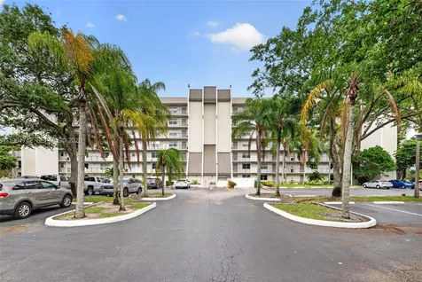 3100 W Rolling Hills Circle Davie FL 33328