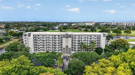 3100 W Rolling Hills Circle Davie FL 33328