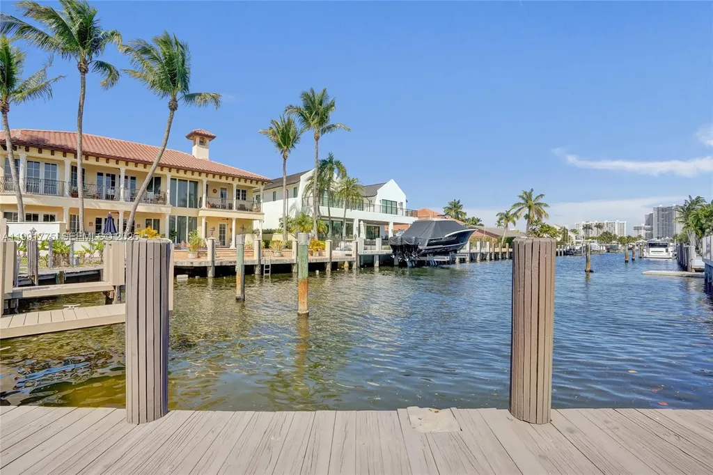 4100 Bayview Drive Fort Lauderdale FL 33308