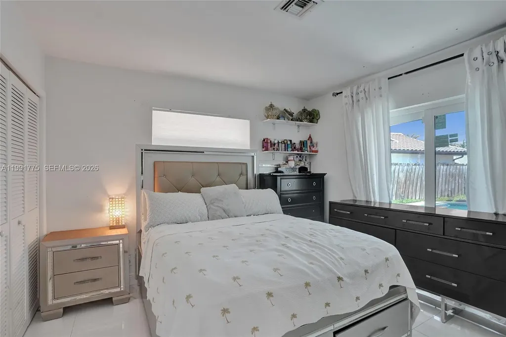 4100 Bayview Drive Fort Lauderdale FL 33308
