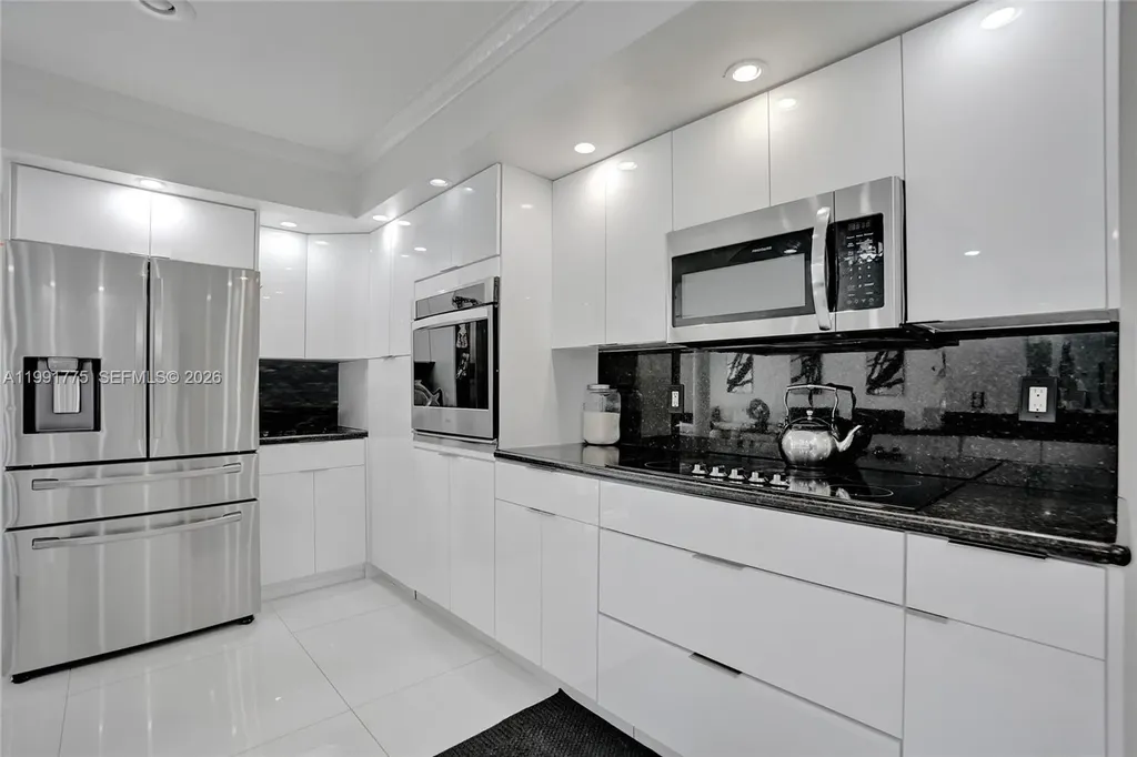 4100 Bayview Drive Fort Lauderdale FL 33308