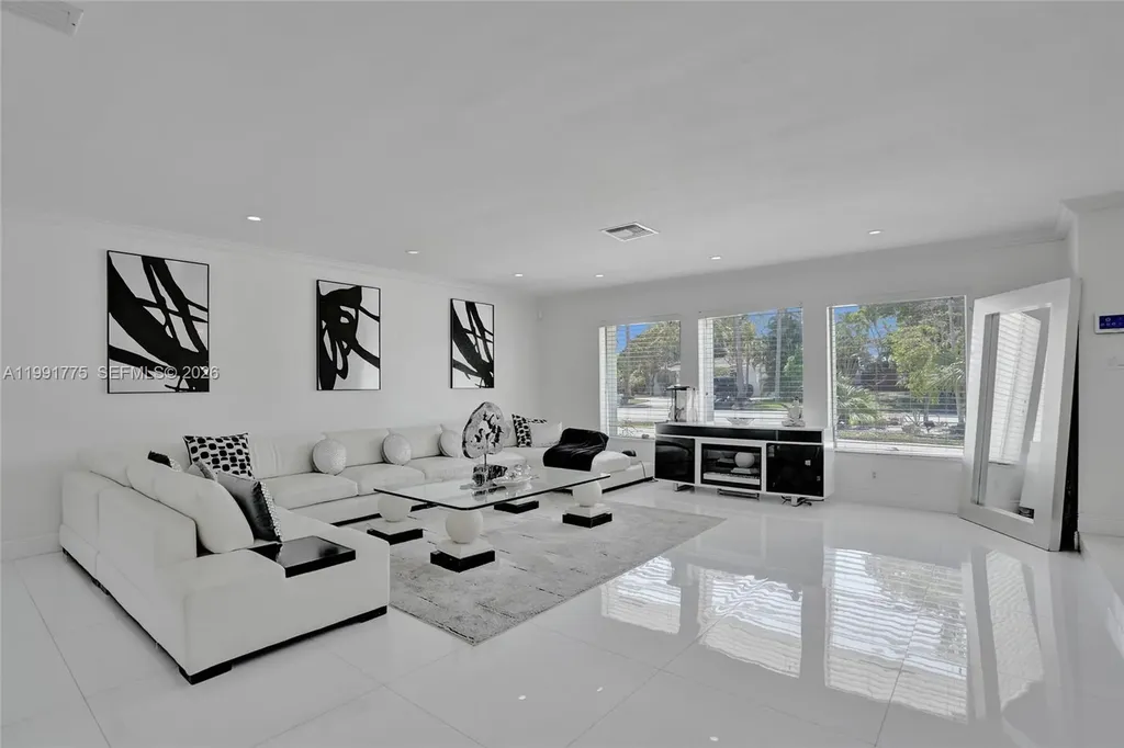 4100 Bayview Drive Fort Lauderdale FL 33308