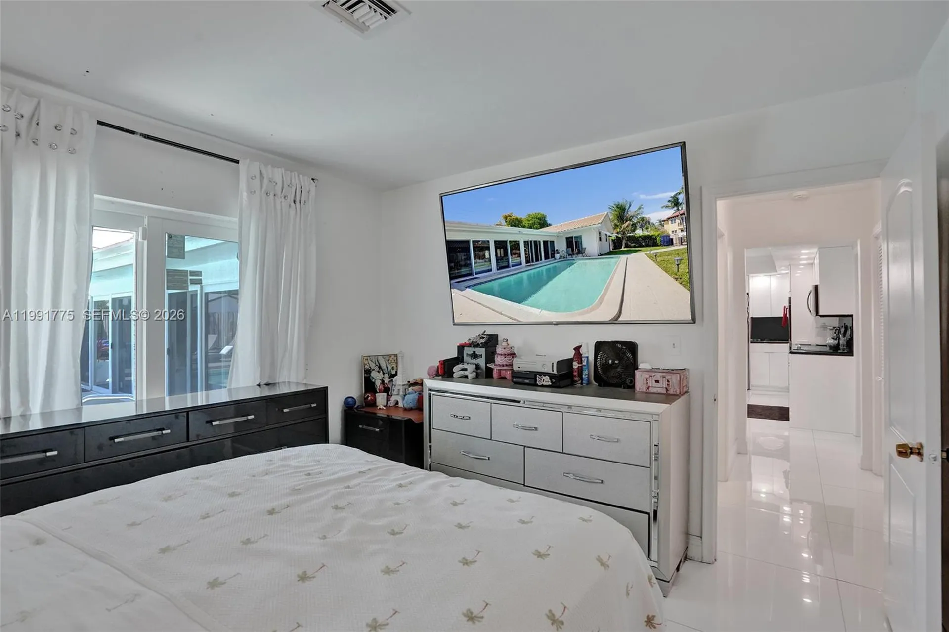 4100 Bayview Drive Fort Lauderdale FL 33308