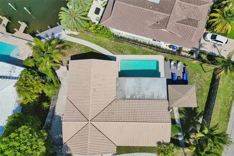 4100 Bayview Drive Fort Lauderdale FL 33308