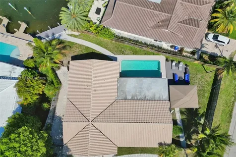4100 Bayview Drive Fort Lauderdale FL 33308