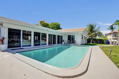 4100 Bayview Drive Fort Lauderdale FL 33308