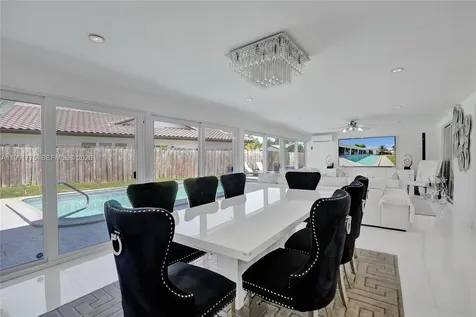 4100 Bayview Drive Fort Lauderdale FL 33308