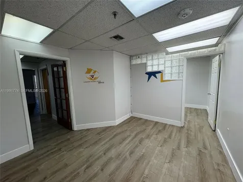 2100 W 76th Street Hialeah FL 33016