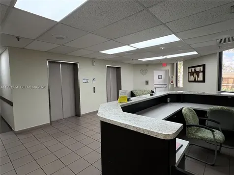 2100 W 76th Street Hialeah FL 33016