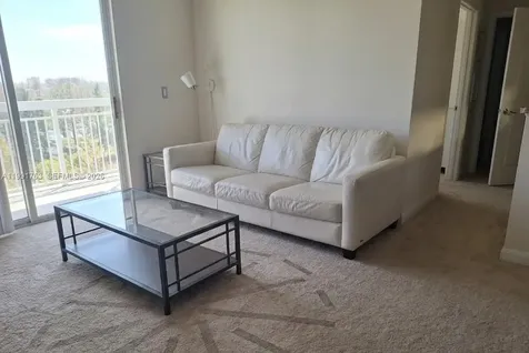 816 NW 11th Street Miami FL 33136