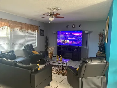 306 Canyon Drive N Lehigh Acres FL 33936