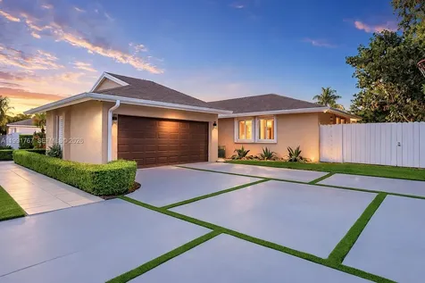 15382 SW 153rd Street Miami FL 33187