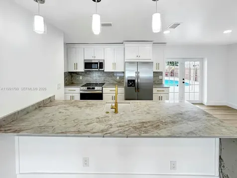 2101 N 56th Avenue Hollywood FL 33021