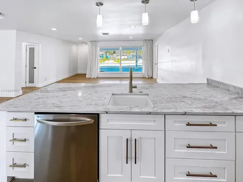 2101 N 56th Avenue Hollywood FL 33021
