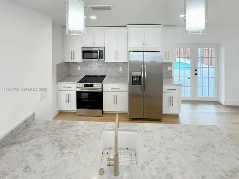 2101 N 56th Avenue Hollywood FL 33021