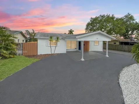 2101 N 56th Avenue Hollywood FL 33021