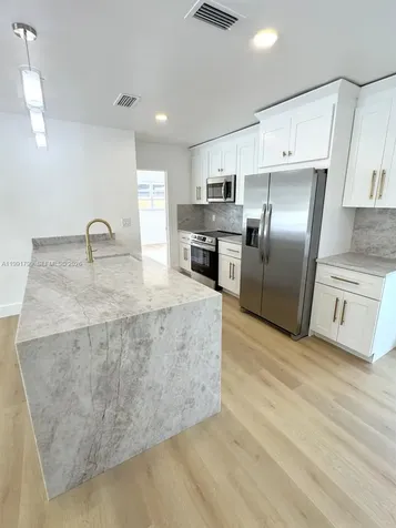 2101 N 56th Avenue Hollywood FL 33021