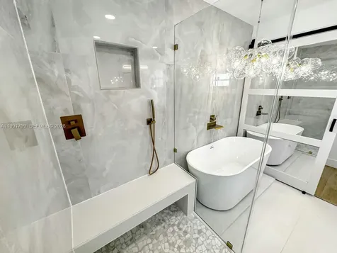 2101 N 56th Avenue Hollywood FL 33021