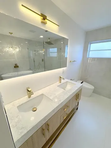 2101 N 56th Avenue Hollywood FL 33021
