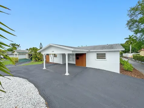2101 N 56th Avenue Hollywood FL 33021