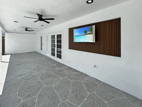 2101 N 56th Avenue Hollywood FL 33021
