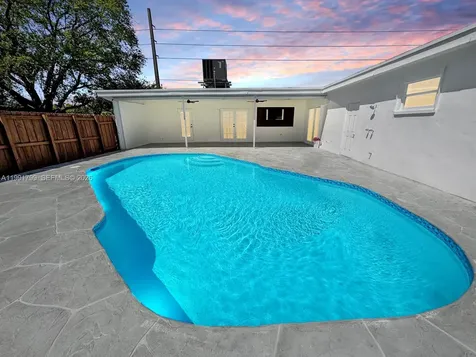 2101 N 56th Avenue Hollywood FL 33021