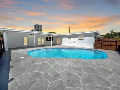 2101 N 56th Avenue Hollywood FL 33021