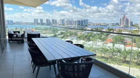 18975 Collins Avenue Sunny Isles Beach FL 33160