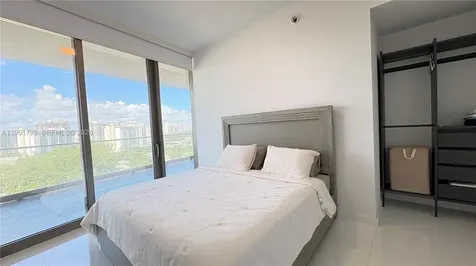 18975 Collins Avenue Sunny Isles Beach FL 33160