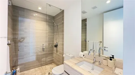 18975 Collins Avenue Sunny Isles Beach FL 33160