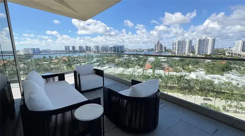18975 Collins Avenue Sunny Isles Beach FL 33160