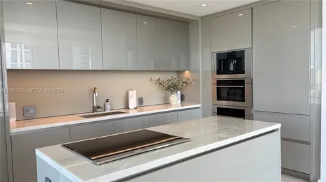 18975 Collins Avenue Sunny Isles Beach FL 33160